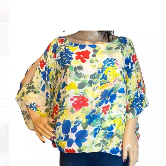 Alice + Olivia Tops - Alice + Olivia Colorful Floral Blouse Size 6.